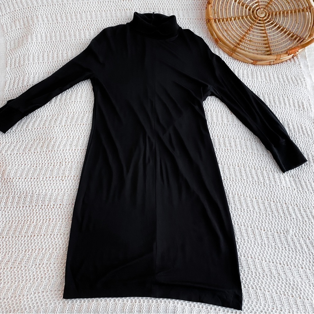 Herve Leger Paris Long Sleeve Turtleneck Dress Mock Neck Ribbed Shirt Dress